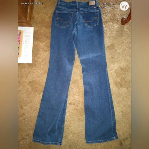 Signature by Levi Strauss & Co. Gold Label Totally Shaping Bootcut Jeans sz 8 - Picture 5 of 12